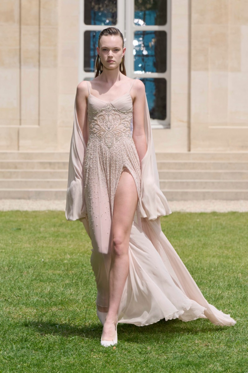 Georges Hobeika Haute Couture Automne Hiver 24-25